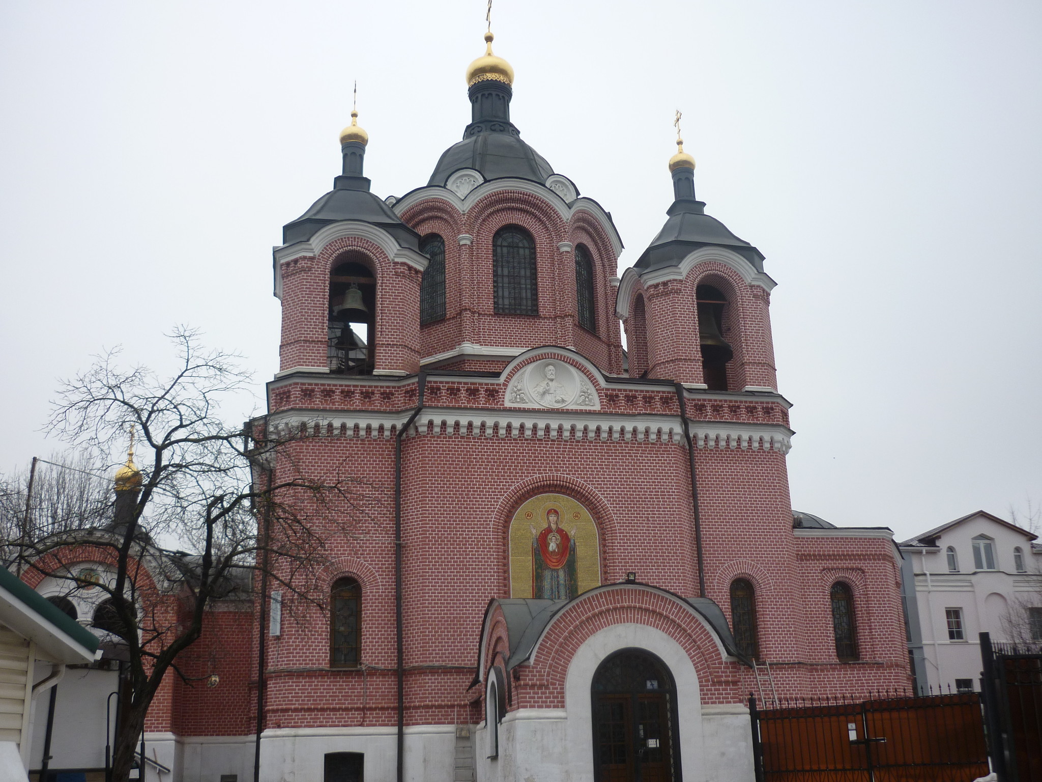 Храм знамения в ховрино сайт. Знаменская Церковь усадьба Грачевка. Храм знамения в Ховрино. Храм в Грачевке Москва. Ховрино Знаменская Церковь и эстакада.