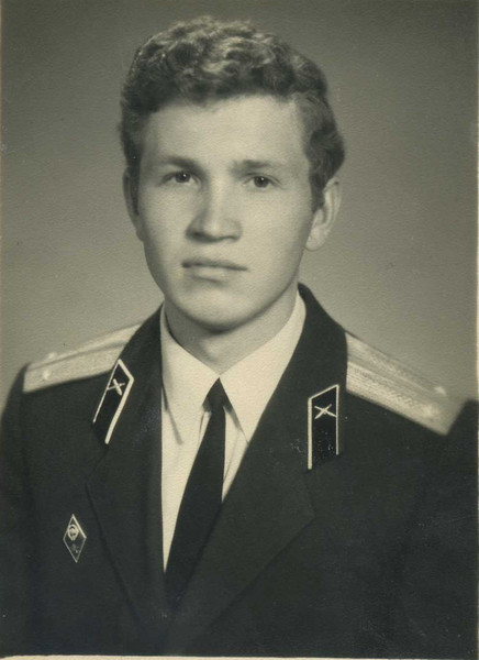 Одноклассник 1974. Ткачук Александр Иванович 1974г ОВАКОЛУ. Виталий халиевский ОВАКОЛУ. Выпускники 1974г. Выпуск 1974 года ОВАКОЛУ.