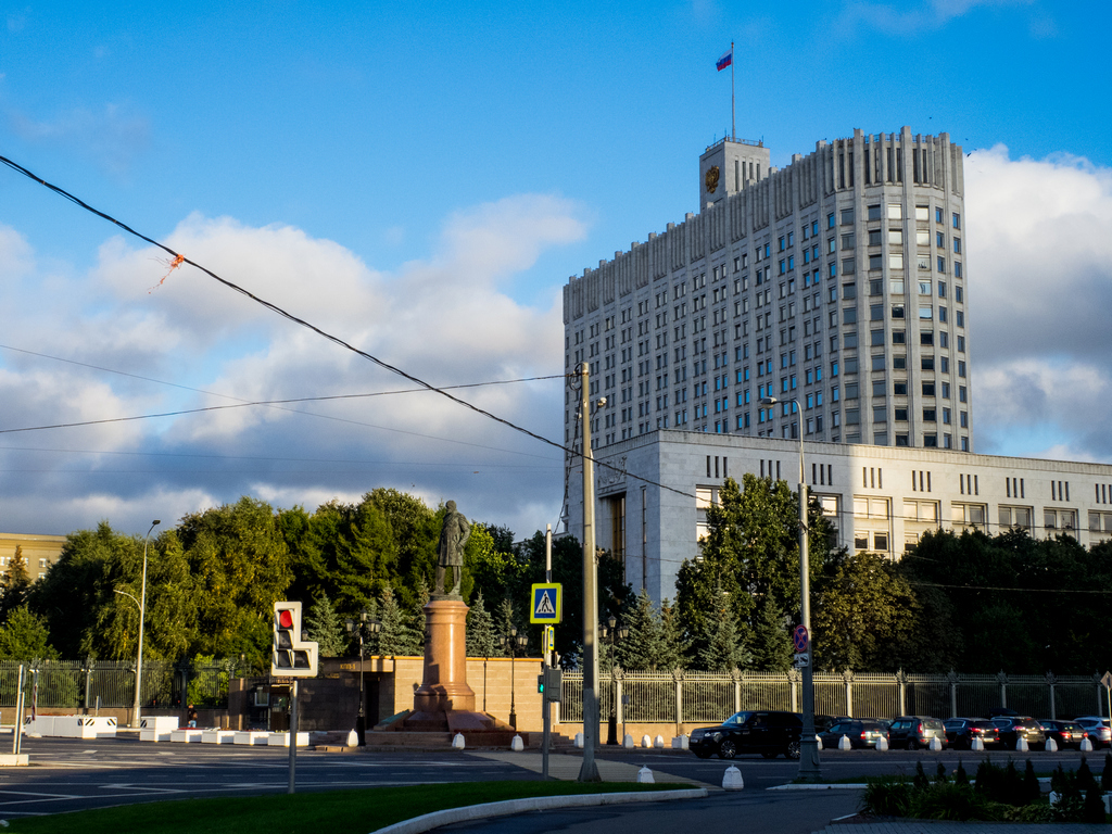 Фото дома правительства в москве