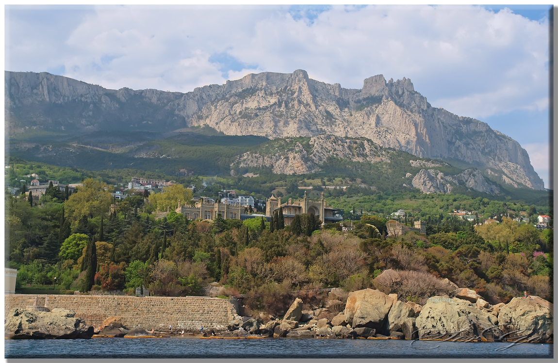 Воронцовский дворец в Крыму пляж